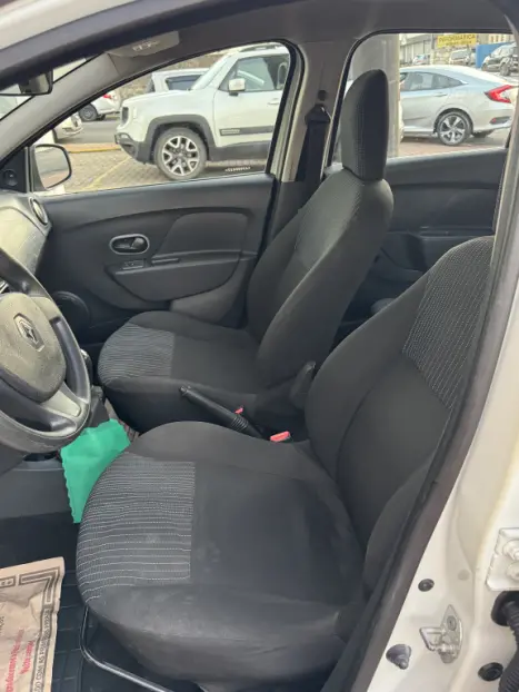 RENAULT Sandero 1.0 16V 4P FLEX AUTHENTIQUE, Foto 10