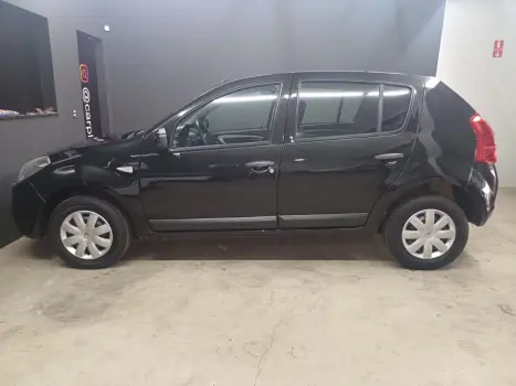 RENAULT Sandero 1.0 16V 4P FLEX EXPRESSION, Foto 7 RENAULT Sandero 1.0 16V 4P FLEX EXPRESSION, Foto 7