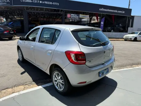 RENAULT Sandero 1.0 4P FLEX AUTHENTIQUE, Foto 6