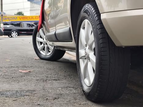 RENAULT Sandero 1.0 16V 4P FLEX EXPRESSION, Foto 5