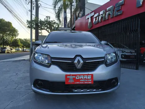 RENAULT Sandero 1.0 12V 4P FLEX SCE EXPRESSION, Foto 2