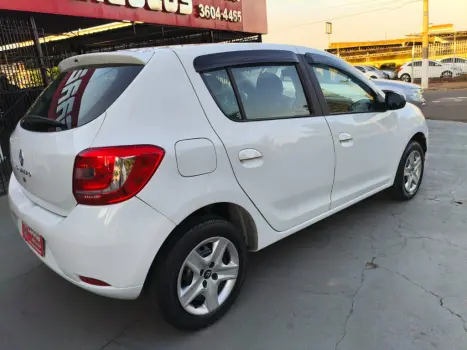 RENAULT Sandero 1.0 16V 4P FLEX EXPRESSION, Foto 4