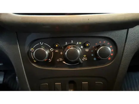RENAULT Sandero 1.0 16V 4P FLEX EXPRESSION, Foto 13