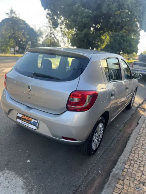 RENAULT Sandero 1.0 16V 4P FLEX AUTHENTIQUE, Foto 5