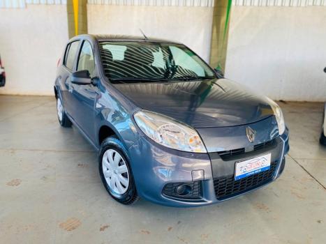 RENAULT Sandero 1.0 16V 4P FLEX AUTHENTIQUE, Foto 1