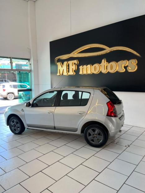 RENAULT Sandero 1.0 16V 4P FLEX EXPRESSION, Foto 3