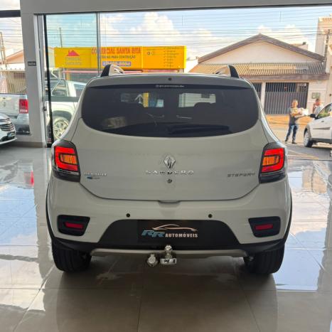 RENAULT Sandero 1.6 16V 4P FLEX STEPWAY AUTOMTICO, Foto 5