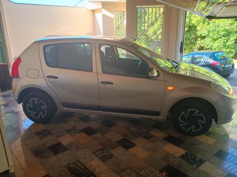 RENAULT Sandero 1.6 4P FLEX EXPRESSION, Foto 6 RENAULT Sandero 1.6 4P FLEX EXPRESSION, Foto 6