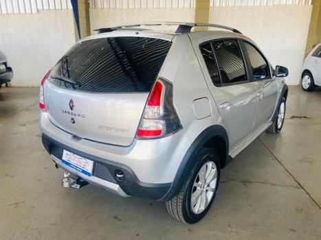 RENAULT Sandero 1.6 4P FLEX STEPWAY, Foto 13