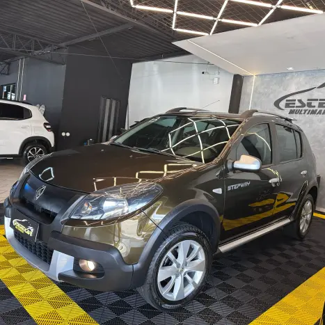 RENAULT Sandero 1.6 16V 4P FLEX STEPWAY AUTOM�TICO, Foto 2