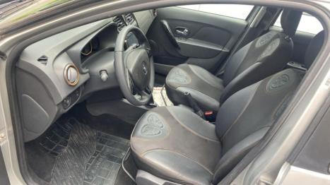 RENAULT Sandero 1.6 16V 4P FLEX STEPWAY RIP CURL, Foto 6