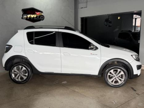 RENAULT Sandero 1.6 4P FLEX STEPWAY RIP CURL, Foto 7