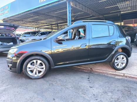 RENAULT Sandero 1.6 4P FLEX STEPWAY, Foto 4