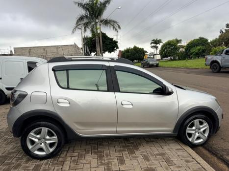RENAULT Sandero 1.6 16V 4P SCE FLEX STEPWAY ICONIC X-TRONIC AUTOM�TICO CVT, Foto 3