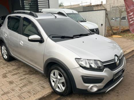 RENAULT Sandero 1.6 16V 4P SCE FLEX STEPWAY ICONIC X-TRONIC AUTOM�TICO CVT, Foto 13