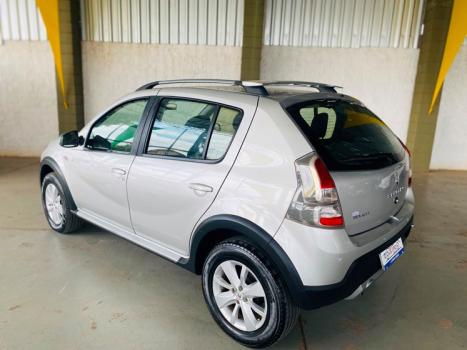 RENAULT Sandero 1.6 4P FLEX STEPWAY, Foto 5