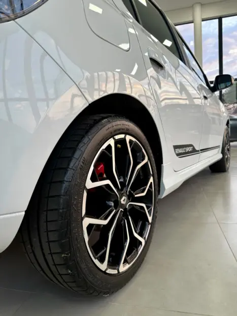 RENAULT Sandero 2.0 16V 4P RS FLEX, Foto 9