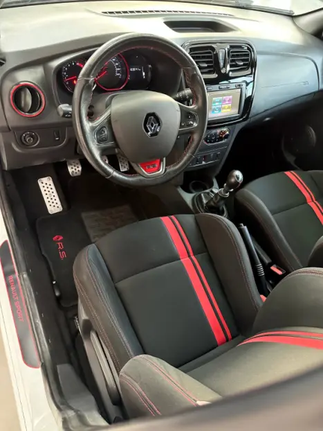 RENAULT Sandero 2.0 16V 4P RS FLEX, Foto 11