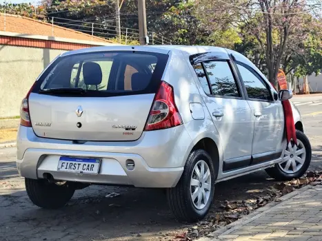 RENAULT Sandero , Foto 8