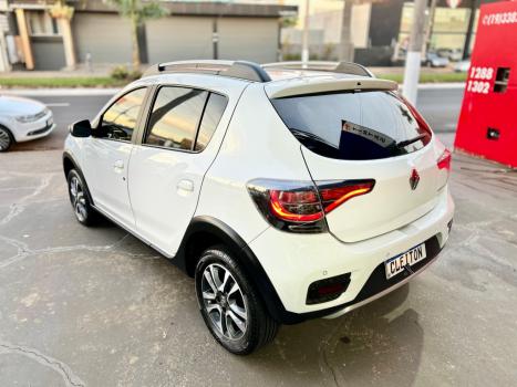 RENAULT Stepway 1.6 16V 4P FLEX ICONIC X-TONIC AUTOM�TICO CVT, Foto 9