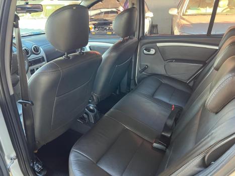 RENAULT Stepway 1.6 16V 4P FLEX SCE DINAMIQUE, Foto 2
