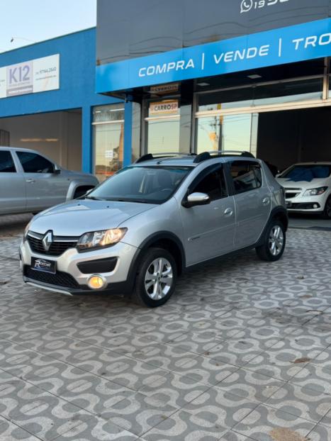 RENAULT Stepway 1.6 16V 4P FLEX INTENSE X-TONIC AUTOM�TICO CVT, Foto 2