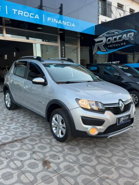 RENAULT Stepway 1.6 16V 4P FLEX INTENSE X-TONIC AUTOM�TICO CVT, Foto 6