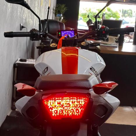 SHINERAY Flash 250 , Foto 2