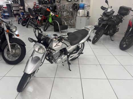 SUZUKI GSR 150 I, Foto 2 SUZUKI GSR 150 I, Foto 2