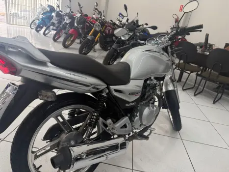 SUZUKI GSR 150 I, Foto 4 SUZUKI GSR 150 I, Foto 4