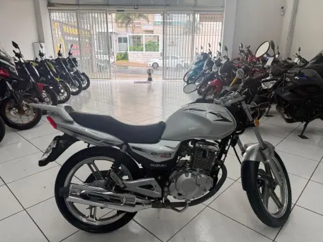 SUZUKI GSR 150 I, Foto 5