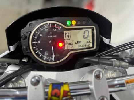 SUZUKI GSR 750 , Foto 4 SUZUKI GSR 750 , Foto 4