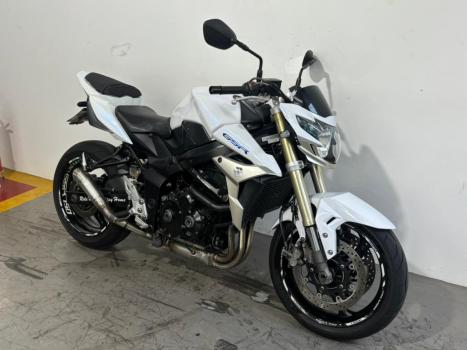 SUZUKI GSR 750 , Foto 7 SUZUKI GSR 750 , Foto 7