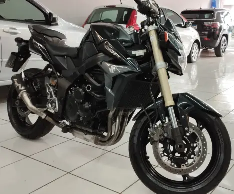 SUZUKI GSR 750 , Foto 7