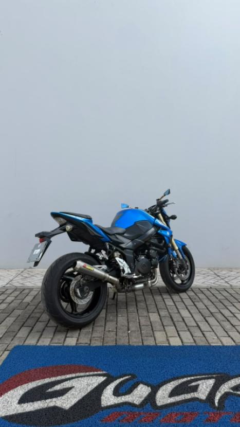 SUZUKI GSR 750 A ABS, Foto 5