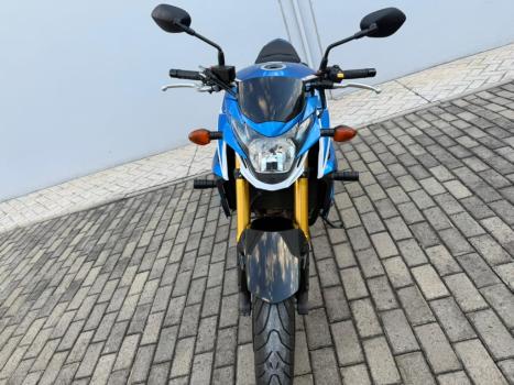SUZUKI GSR 750 ZA, Foto 5