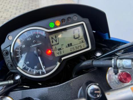 SUZUKI GSR 750 ZA, Foto 6