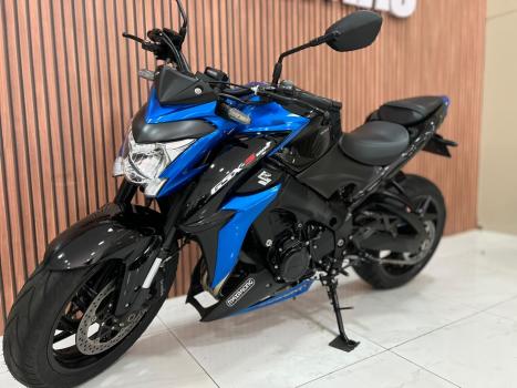 SUZUKI GSX-S 1000 , Foto 16