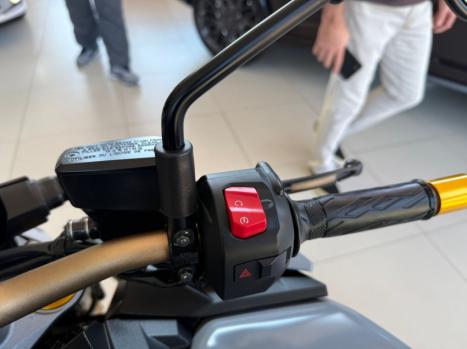 SUZUKI GSX-S 1000 A, Foto 13 SUZUKI GSX-S 1000 A, Foto 13