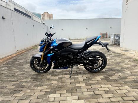 SUZUKI GSX-S 1000 A, Foto 2