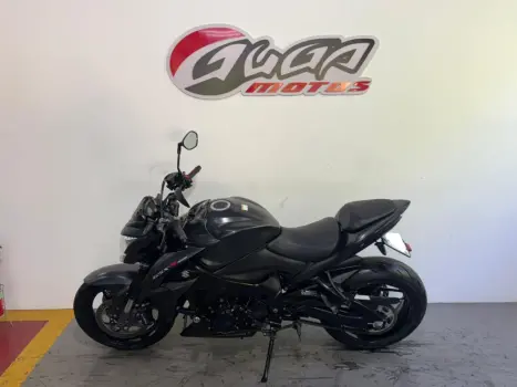 SUZUKI GSX-S 1000 A, Foto 3