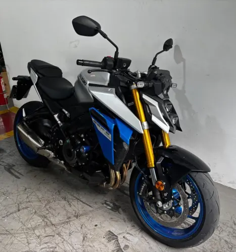 SUZUKI GSX-S 1000 A, Foto 3