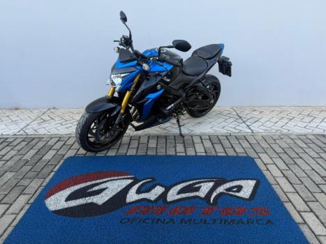 SUZUKI GSX-S 1000 A, Foto 4