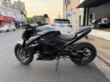 SUZUKI GSX-S 1000 A, Foto 3
