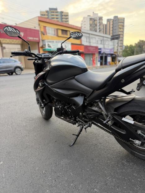 SUZUKI GSX-S 1000 A, Foto 5