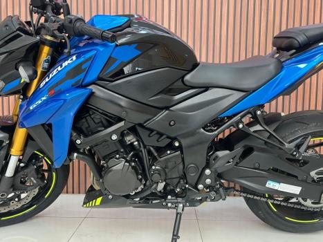 SUZUKI GSX-S 750 , Foto 3