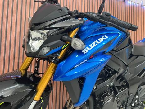 SUZUKI GSX-S 750 , Foto 4