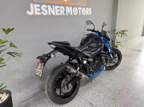 SUZUKI GSX-S 750 ABS, Foto 4