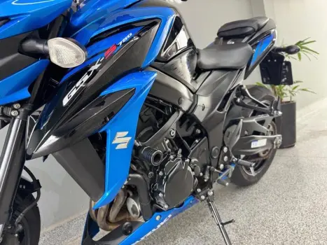 SUZUKI GSX-S 750 ABS, Foto 17