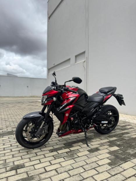 SUZUKI GSX-S 750 ABS, Foto 2